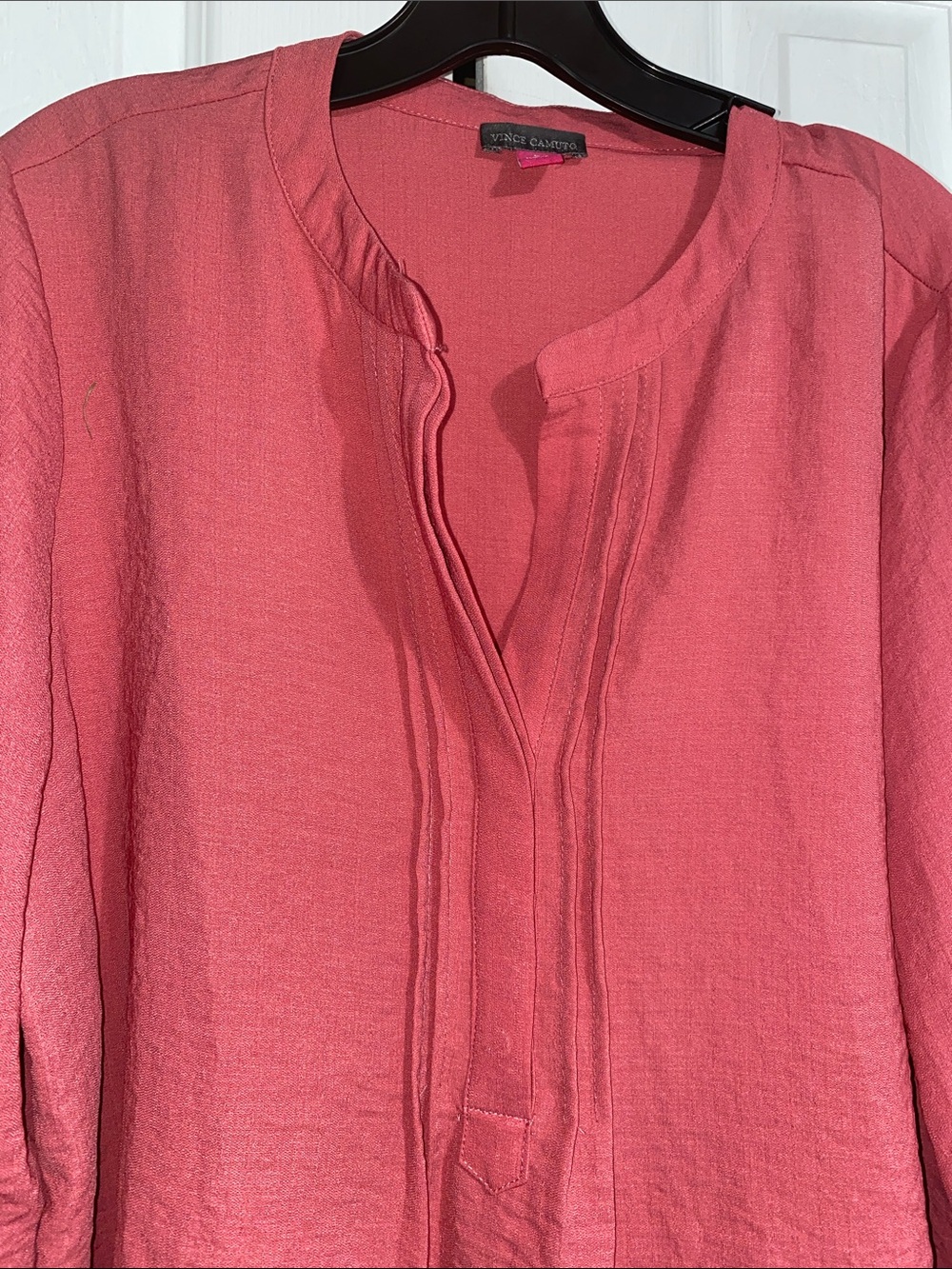Vince Camuto coral Ruffle Sleeve Split Neck Shirt Blouse Top size LARGE - Picture 3 of 8